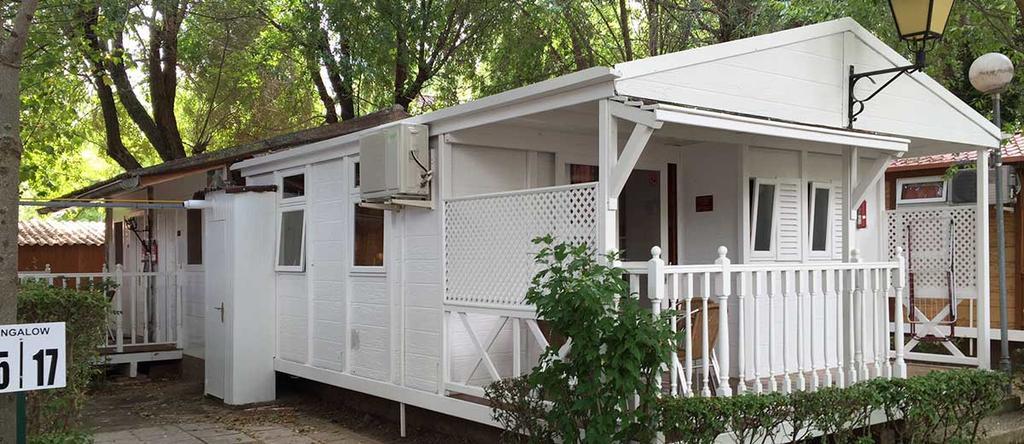 Bungalows & Albergue La Playa Logrono Exterior photo